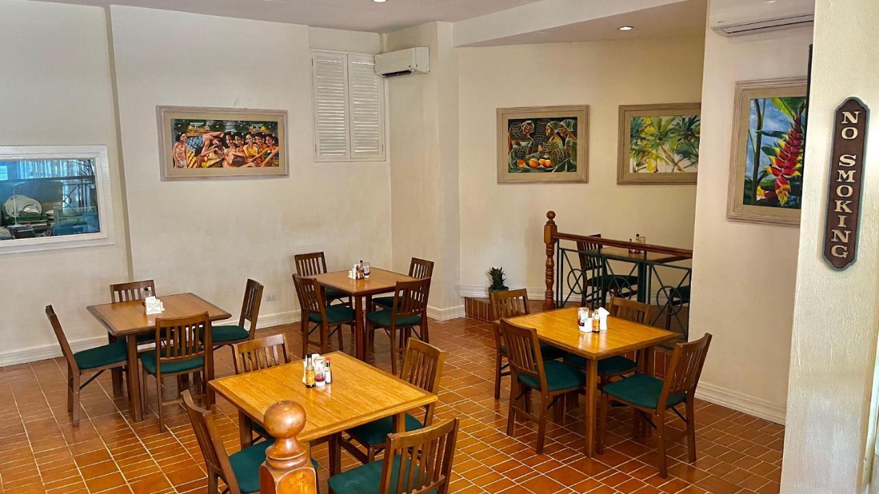 Coco Grande Hotel Dumaguete City Exterior photo