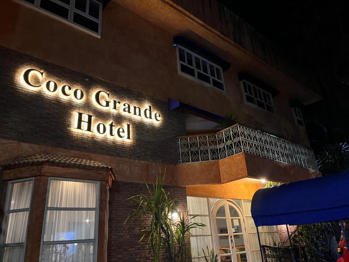 Coco Grande Hotel Dumaguete City Exterior photo