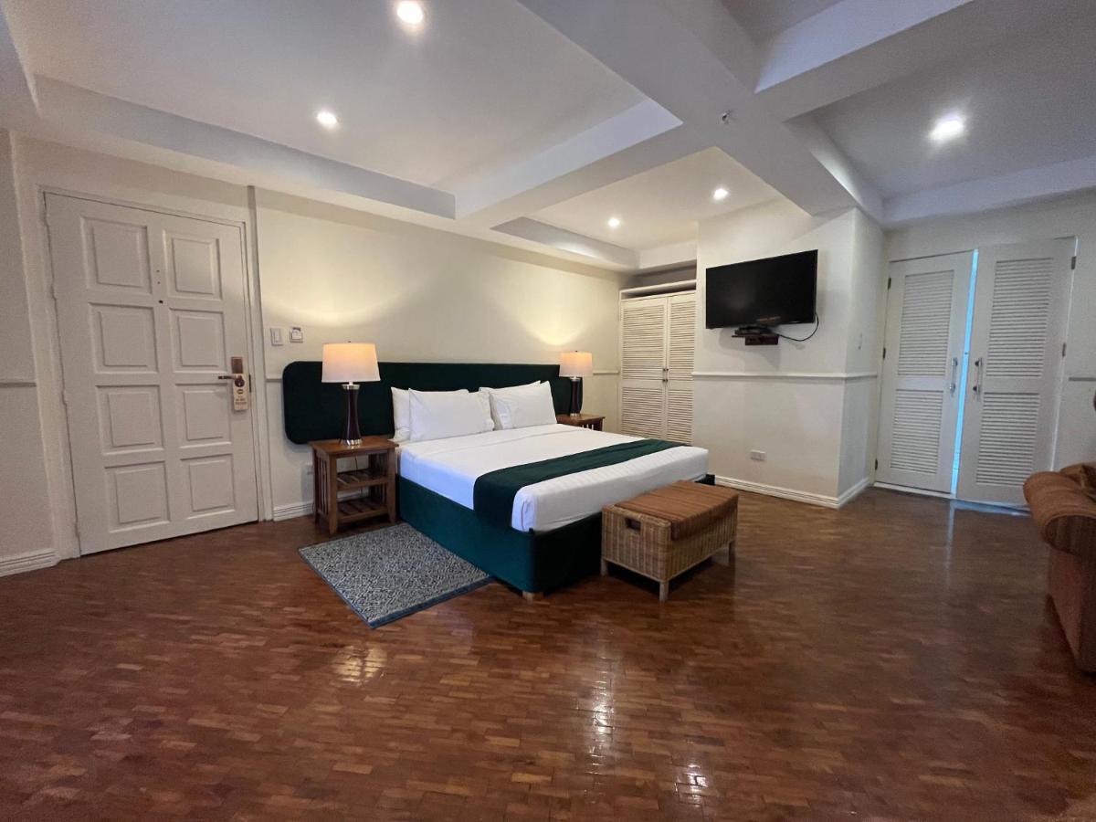 Coco Grande Hotel Dumaguete City Exterior photo